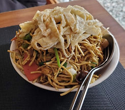Image of Thentuk (hand-pulled noodle soup with meat) at Mount View Noodles restaurant in Manali