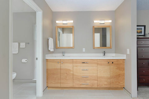 contemporary-coastal-bath-02.jpeg