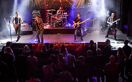 Pearl Ten stagepic.jpg