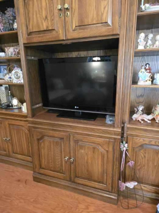 Thumbnail: 3 PieceOak Entertainment Center