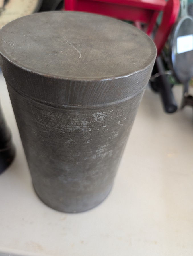 Thumbnail: Group of 3 Old Tin Items