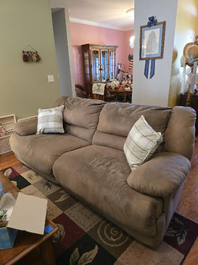 Thumbnail: Large Sofa Recliner