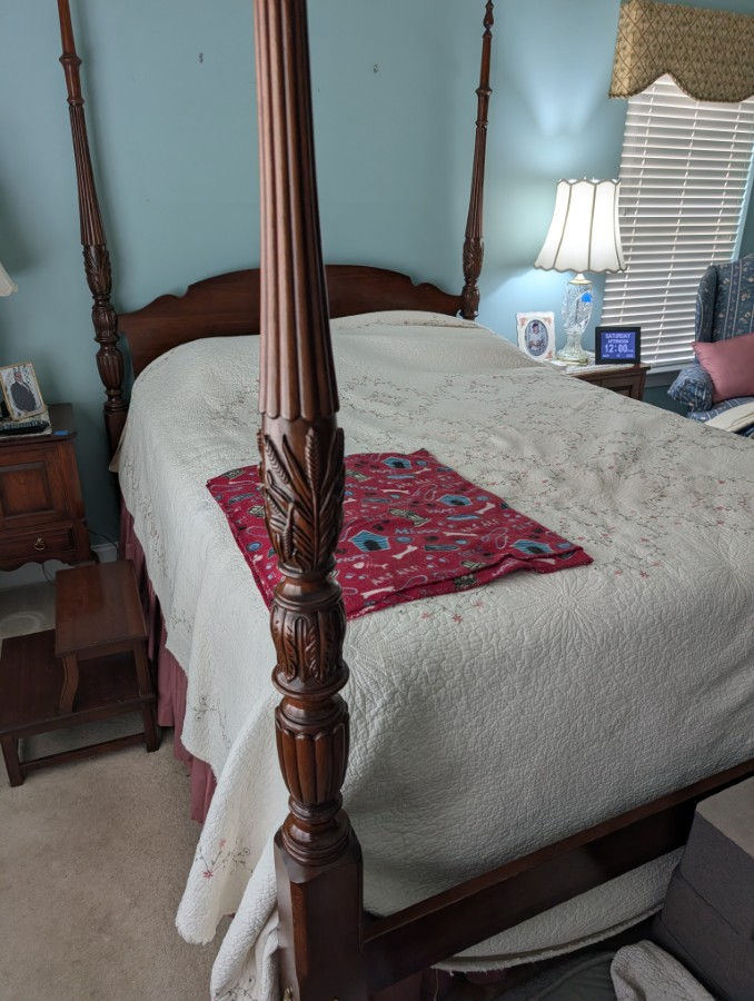 Thumbnail: Pennsylvania House Queen Size rice Bed
