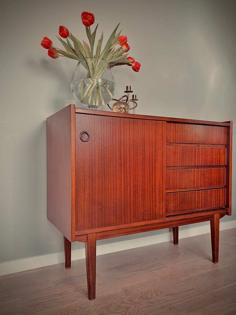 Miniatyrbild: Vintage skänk (mini sideboard) i mahogny 