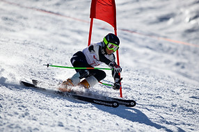 Junior Ski Athlete Giant Slalom