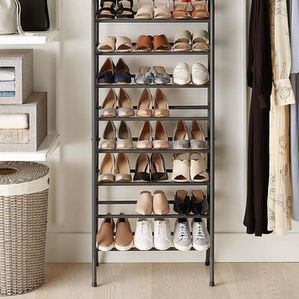 CORRALLING your Closet FIVE TIPS FOR ORGANIZING YOUR WARDROBE 