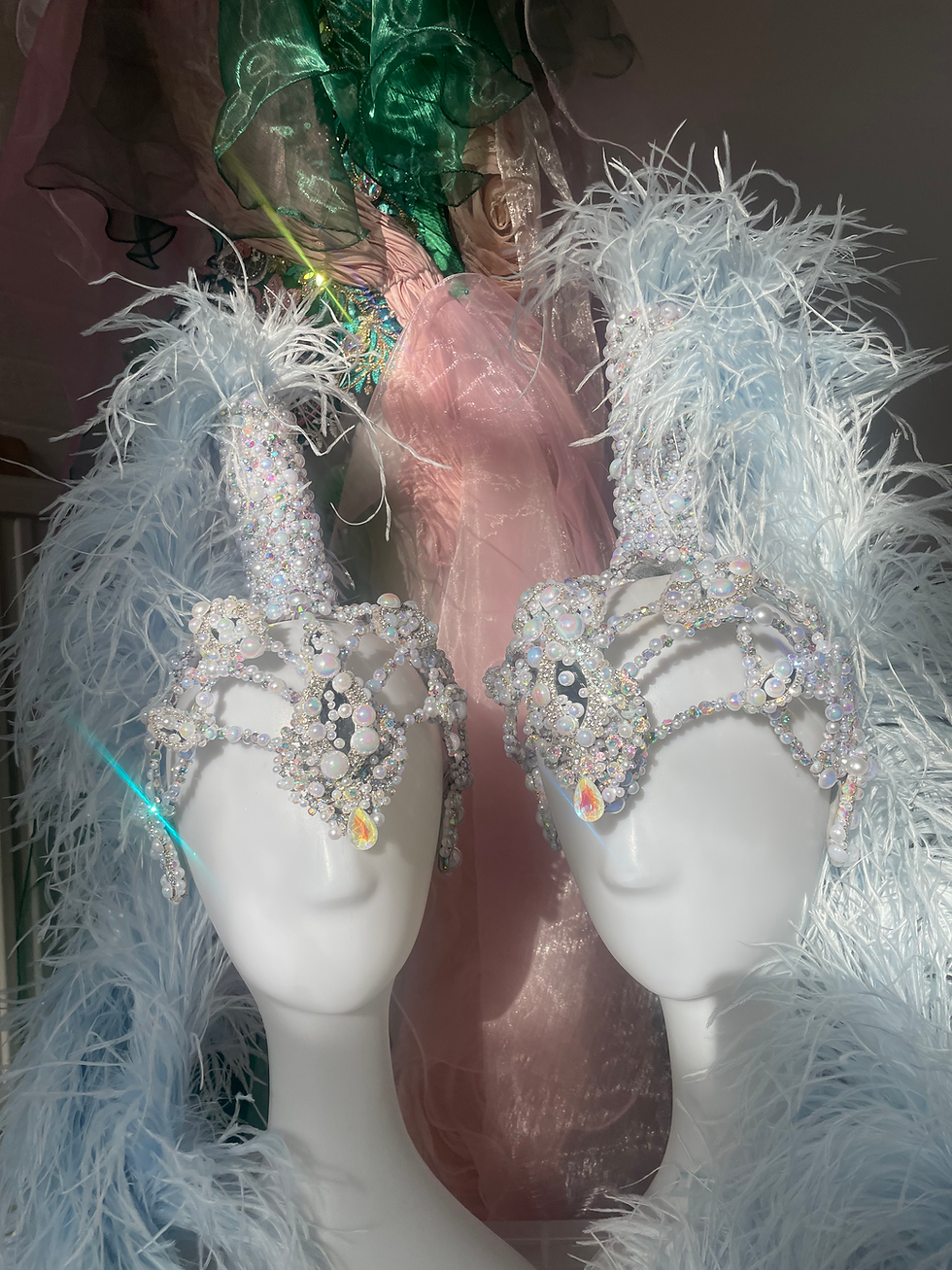 Thumbnail: Pearlescent Showgirl Headdress (Boa)