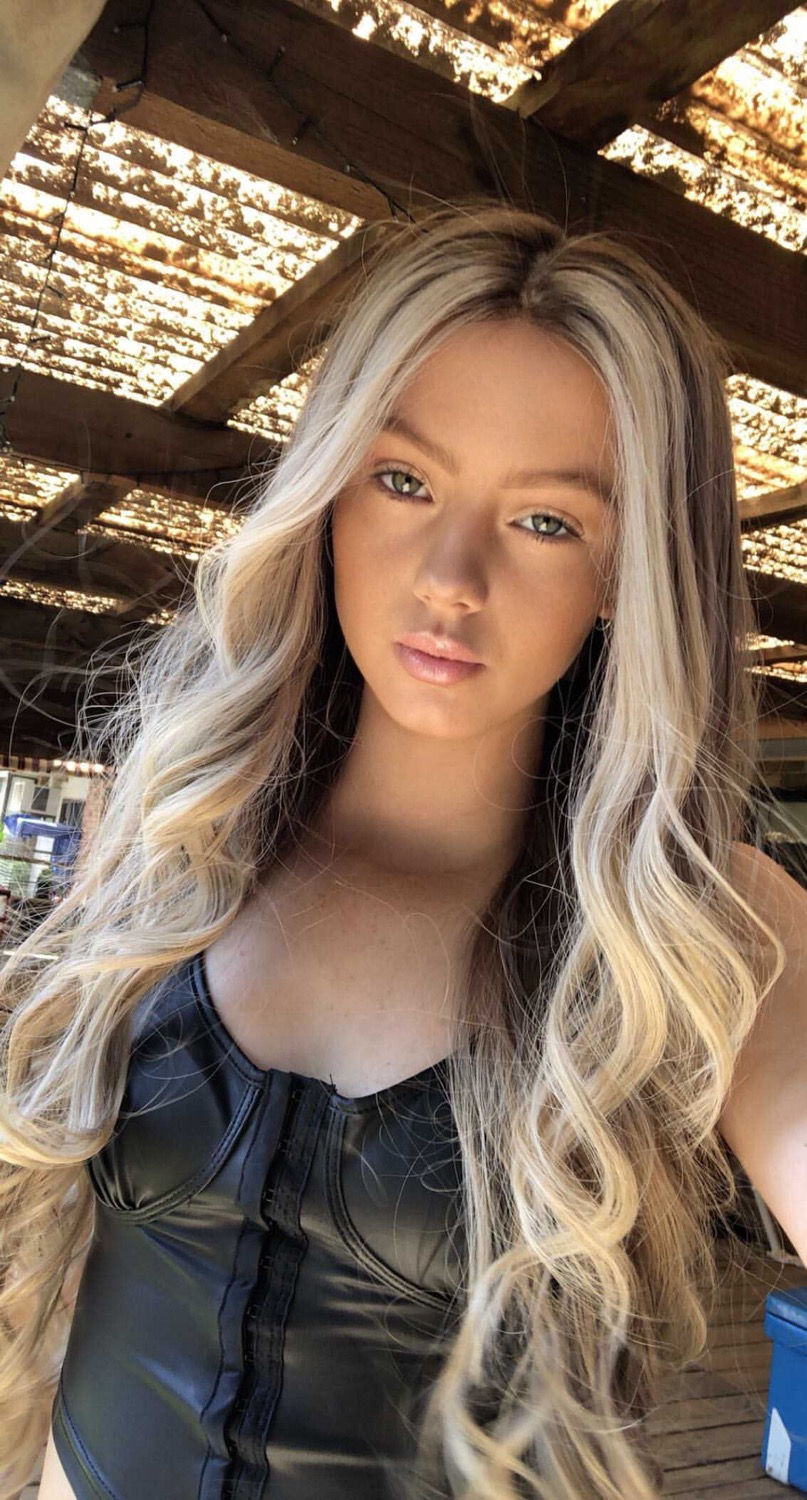 Thumbnail: Rhiannon 