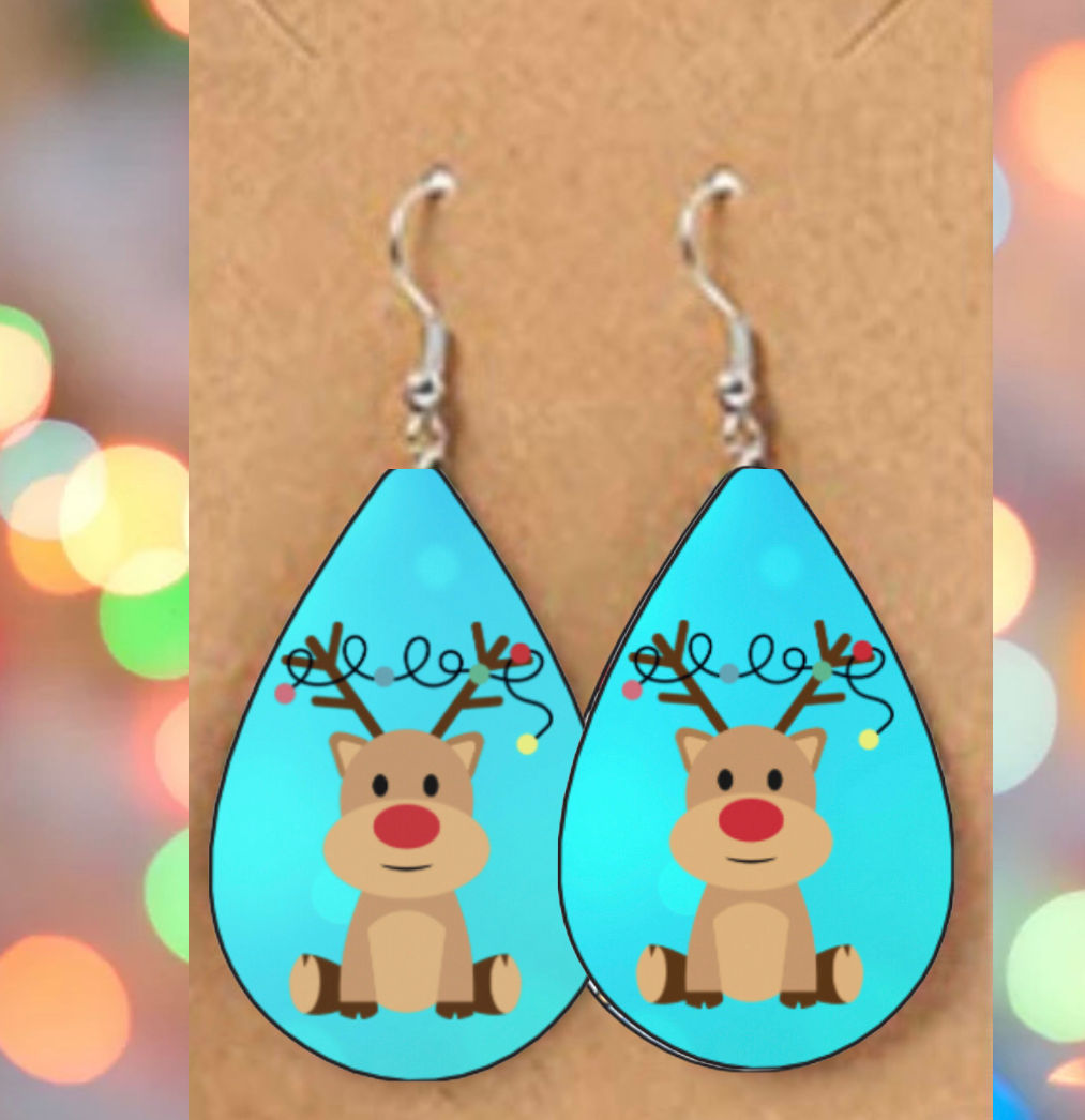 Hi. I’m Cute Reindeer Dangle Earrings
