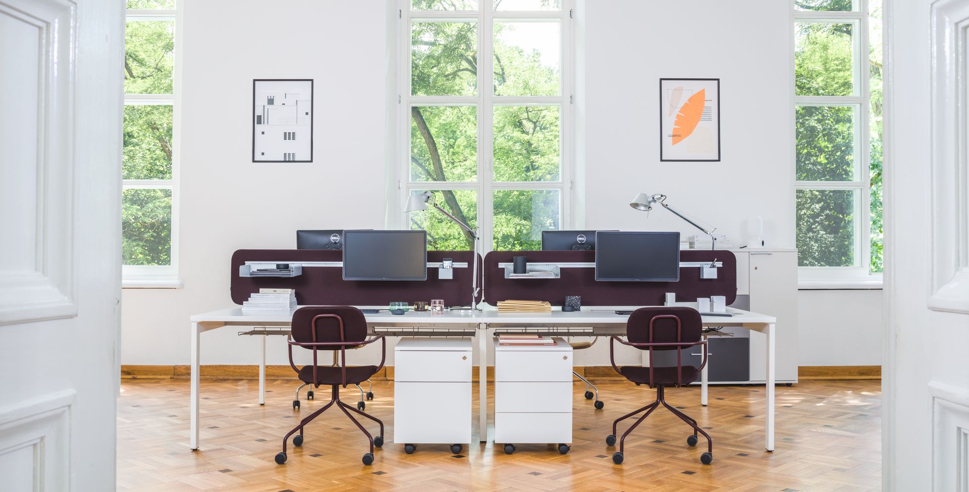 Manhattanofficedesign Hon Showroom Nyc Hon Desks Hon Cabinets Chairs