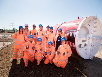 Students from The Misbourne in Great Missenden name HS2 mini-TBM ‘Lizzie’