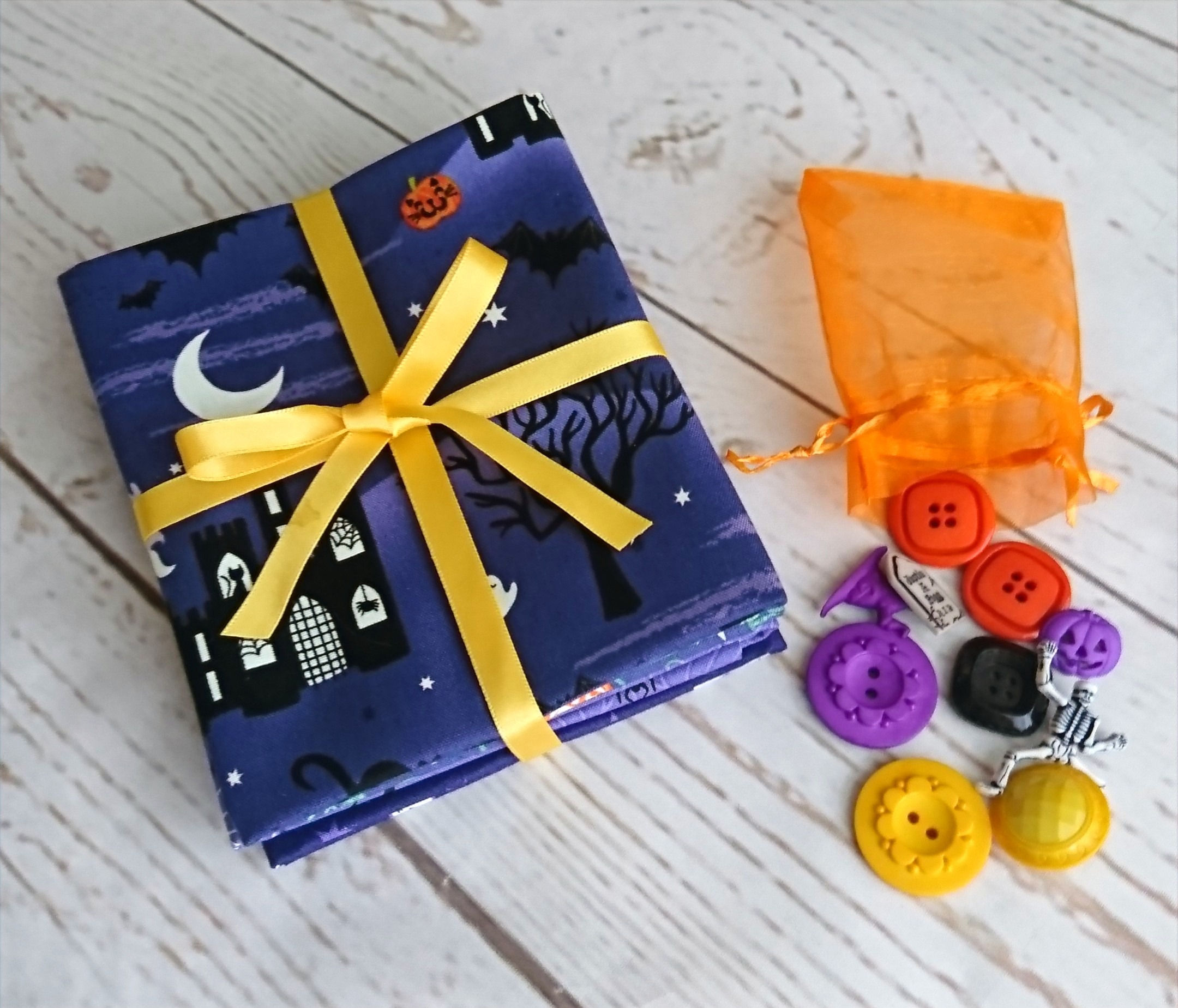 Castle Spooky FQ Bundle 2 - Lewis & Irene