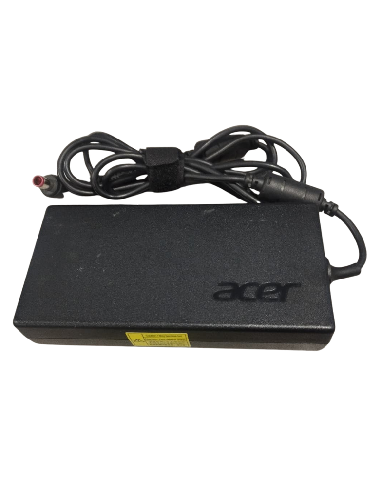 ACER | Venta de computadores de segunda bogotá y computadores usados |Cargador Acer Punta de Aguja (Barril) 180W