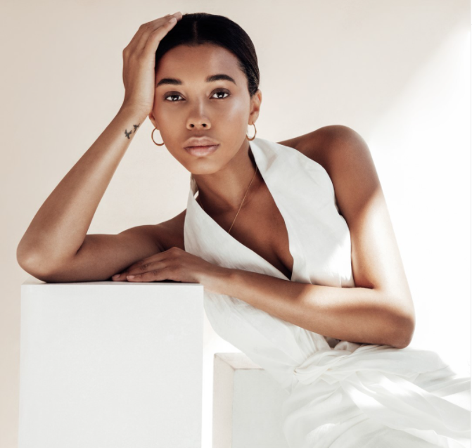 Jewellery photographer, Model image, Jewellery, Minimalistic, Gold jewellery