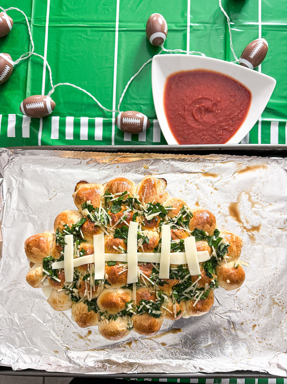 Game Day Pull-Apart Garlic Bread
