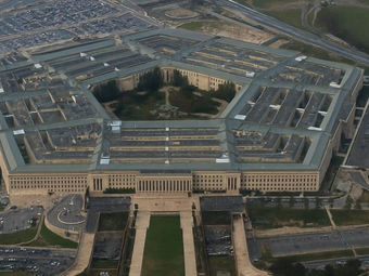 Mistério no Pentágono: teorias continuam surgindo após convocação inédita de generais nos EUA.