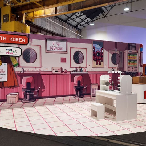 Beyond The Basics: Creative Design Hacks To Make Your Modular Display Stand Out In A Crowded Exhibition Hall