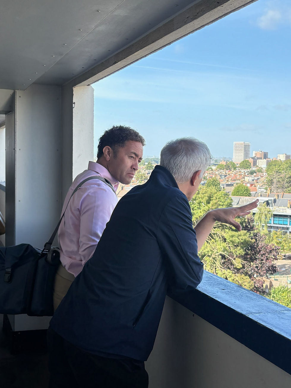 Since I was elected, I have been campaigning on behalf of local residents to improve conditions on of the Avenue Road Estate. Today, I met with the Council to discuss the redevelopment plans and to seek further information about the improvements for the area.