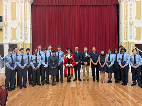 Today, I was proud to join the Redbridge Mayor and our neighbouring MP Wes Streeting, at Redbridge Town Hall for the Armed Forces Day flag raising ceremony.