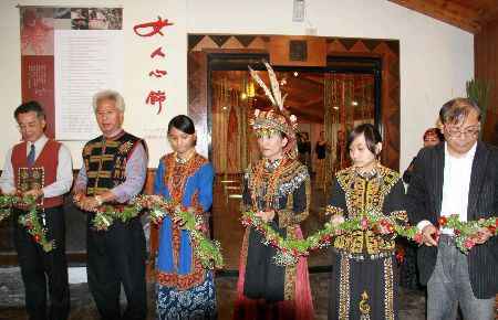 金工纖維藝術個展-女人心飾