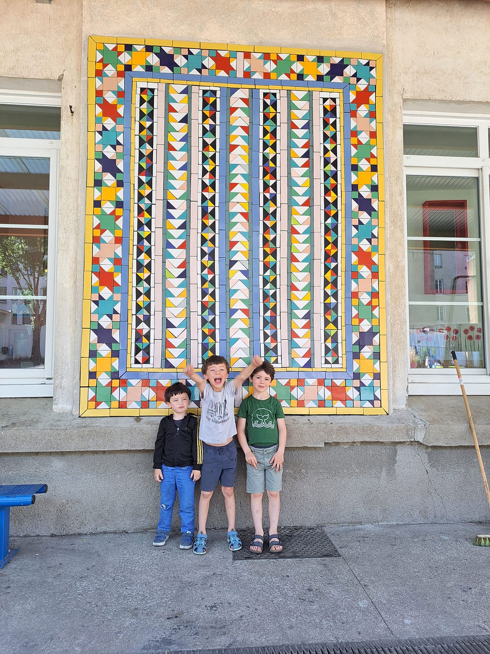 Fresque en céramique participative à Nantes avec l'école Saint-Nicolas
