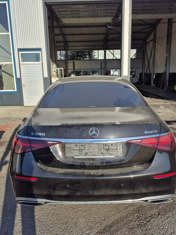Mercedes S580, преди почистване