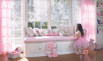 Kids Room with Hunter Douglas EverWood Blinds