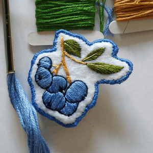 Broche myrtille