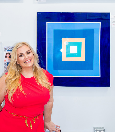 Julie Ahmad with Electric Blu