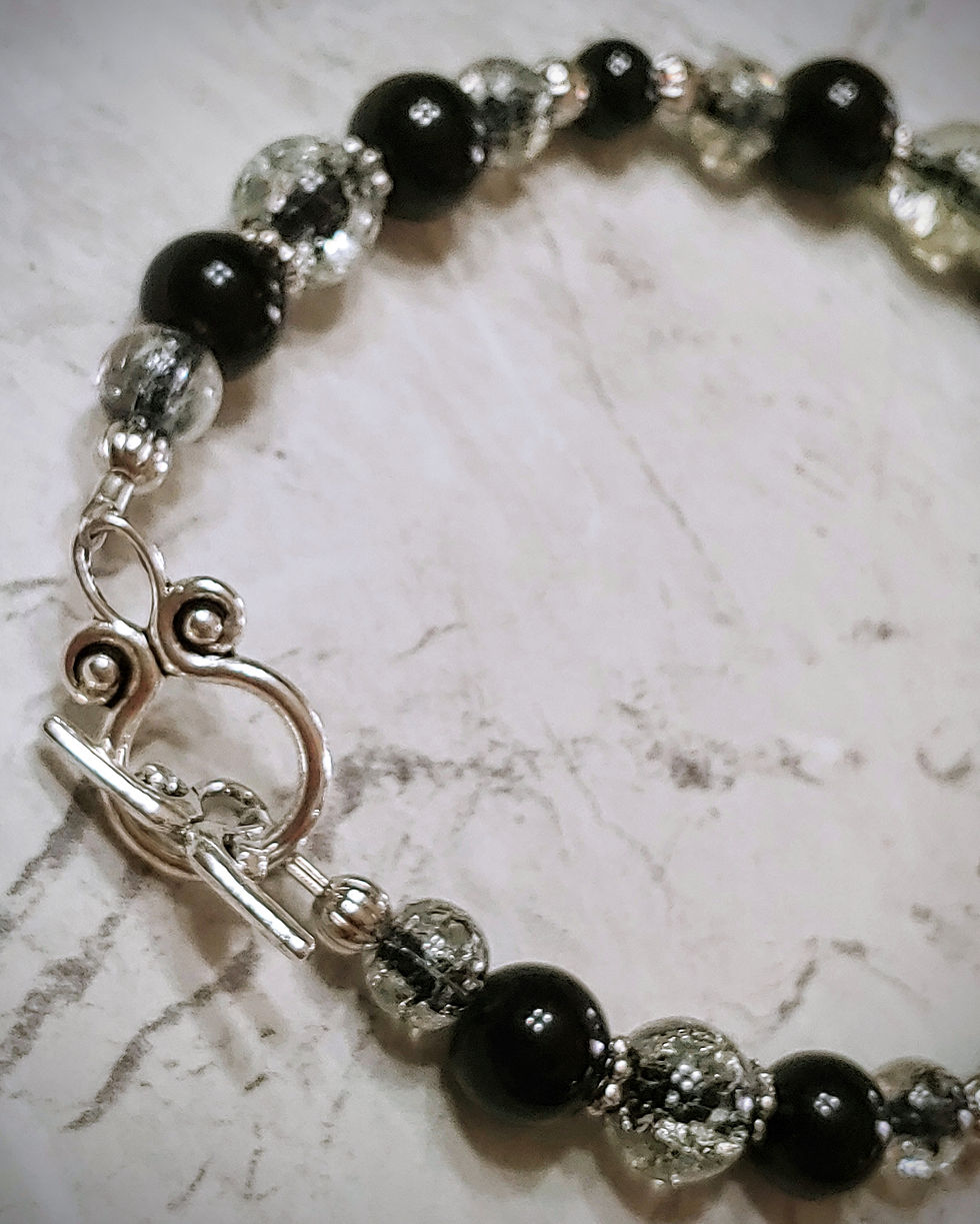 Thumbnail: Black And Silver "Pray" Bracelet