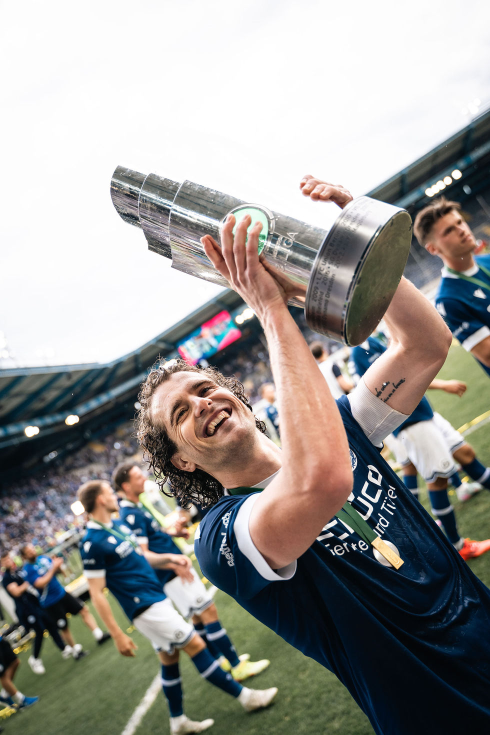 Aufsteiger DSC Arminia Bielefeld (2025).