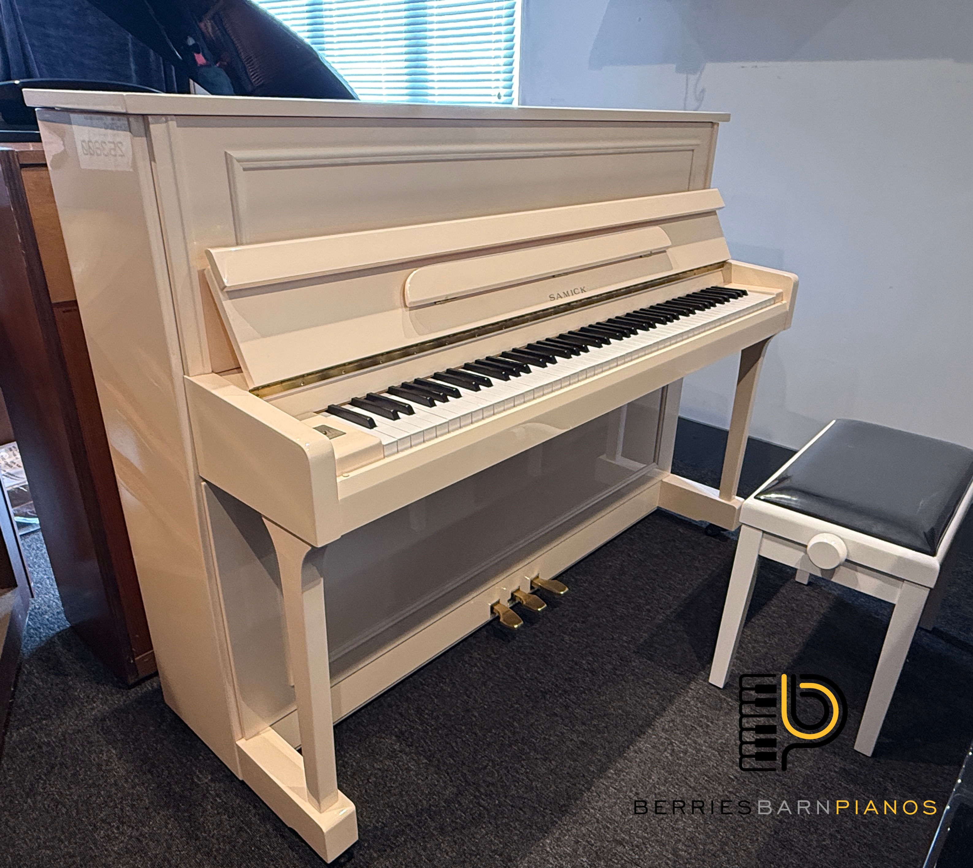Samick JS-112 Modern Upright Piano in Ivory White