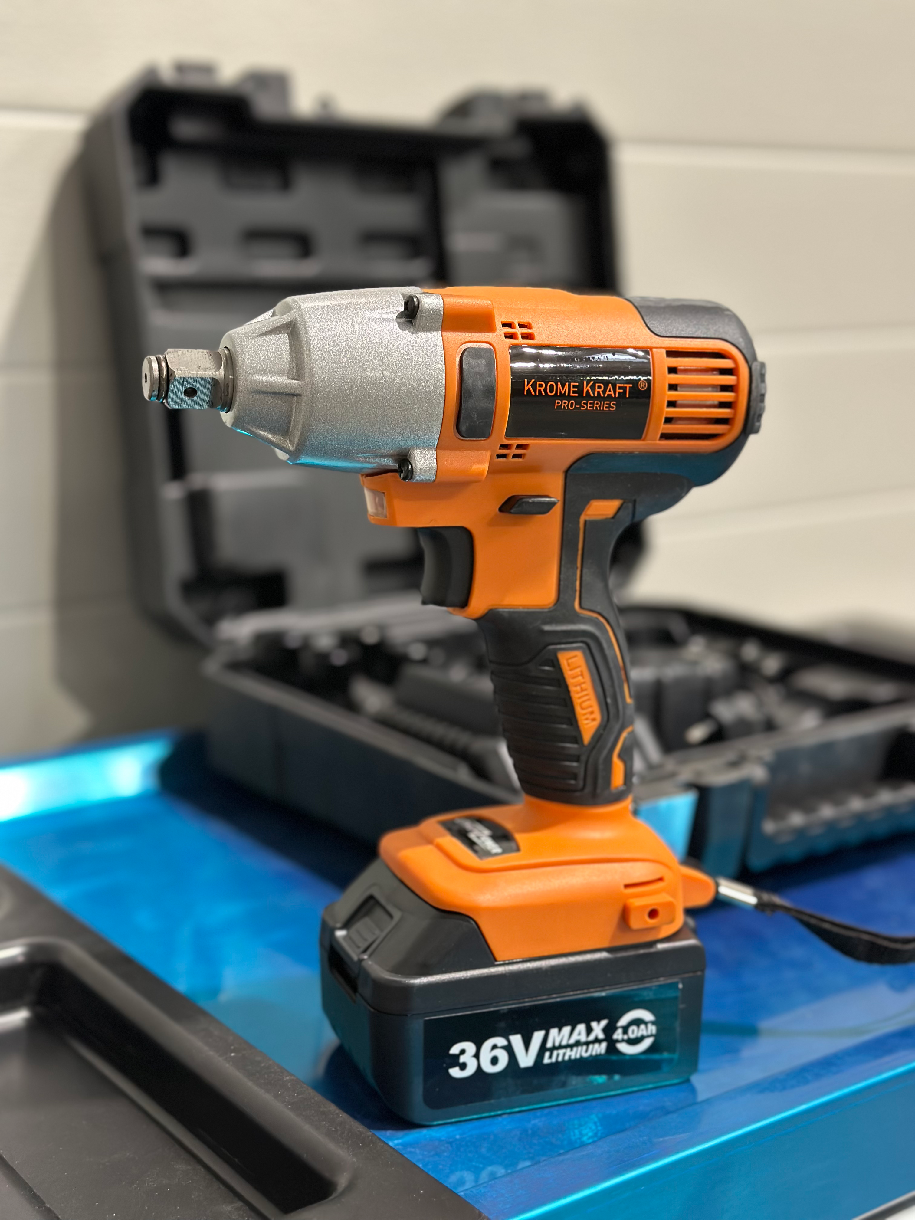 Slagmoersleutel - 2 Accu - 36 V 4.0 Ah 300 Nm.O