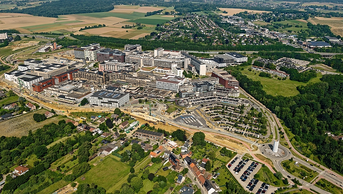 Gasthuisberg: kom meer te weten over de financiële stromen, het nieuwe logistieke platform en de recent architecturale vernieuwingen