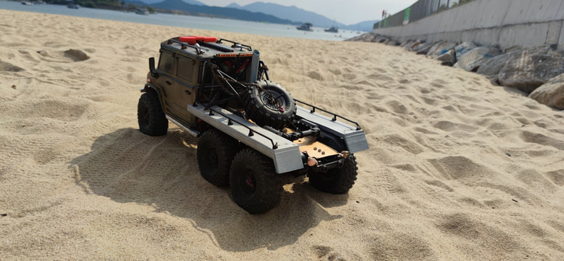 ahead RC custom build TRX6 UMG10 Unimog 406