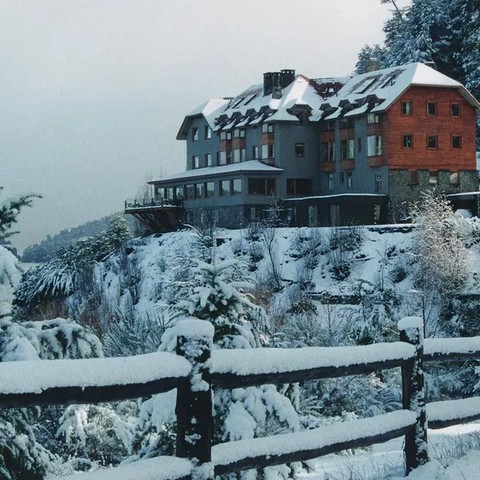 CORRENTOSO LAKE & RIVER HOTEL