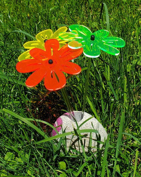 Sun Bouquet Nea Vase.jpeg