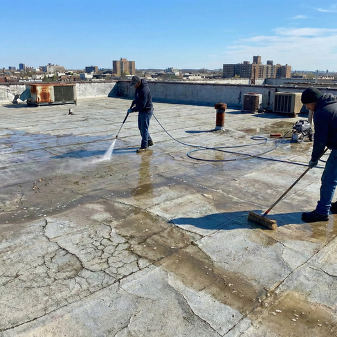 ทำความสะอาดพื้นผิวให้ดี ส่วนที่หลุดร่อนต้องเอาออกให้หมด