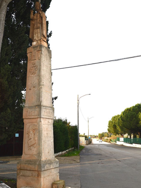 STATUA COMMEMORATIVA DI SANT'ORONZO DI GENNARO VALERIO