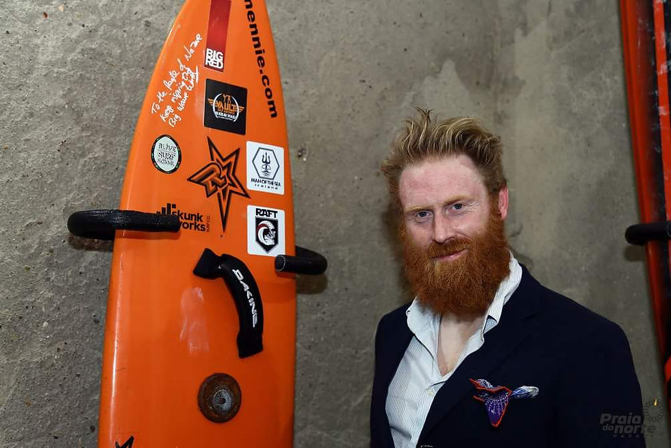 Al Mennie, Nazare, Surfer Wall