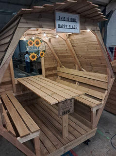 Gondola Pod, seats up to 8 People