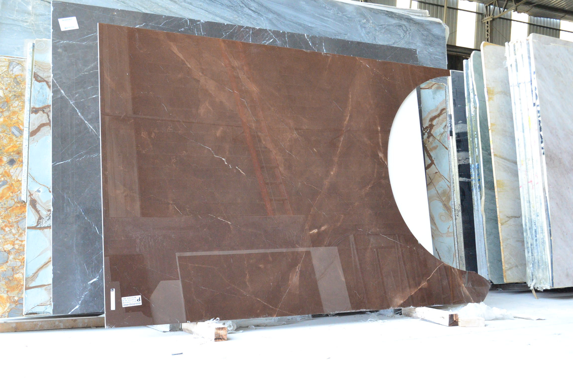 Inovatech Bronze Armani Polida