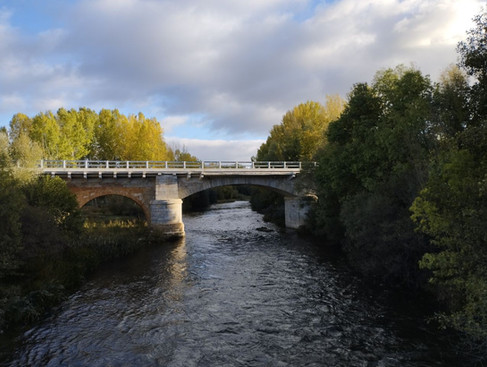 Lever de soleile entre Reliegos et Oncina de Valoncina en Espagne