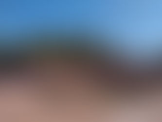 Colline de roche ocre