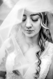 Michigan wedding djs, photographers, photo booths and more in Lansing Mi and throught Michigan for Michigan weddings.