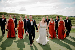 Michigan wedding djs, photographers, photo booths and more in Lansing Mi and throught Michigan for Michigan weddings.