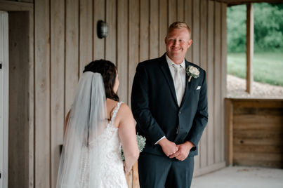 Michigan wedding djs, photographers, photo booths and more in Lansing Mi and through Michigan for Michigan weddings.