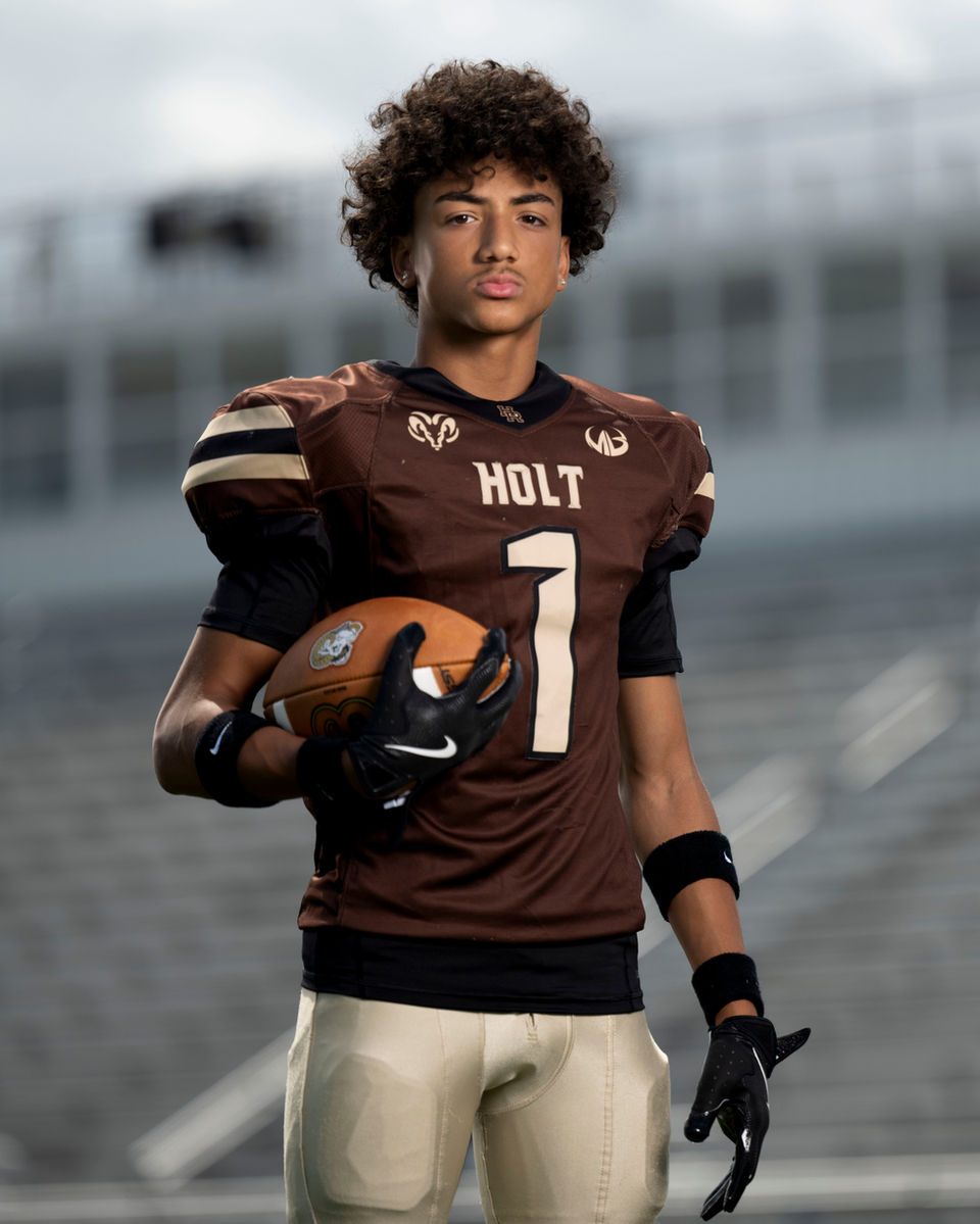 Holt High School sports photography by Michigan team sports photographer Alexander Martin Imagery