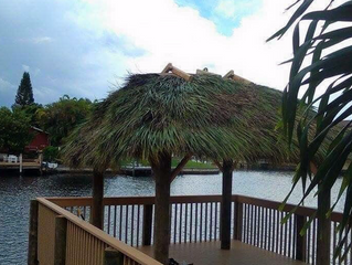 Dock Tikis