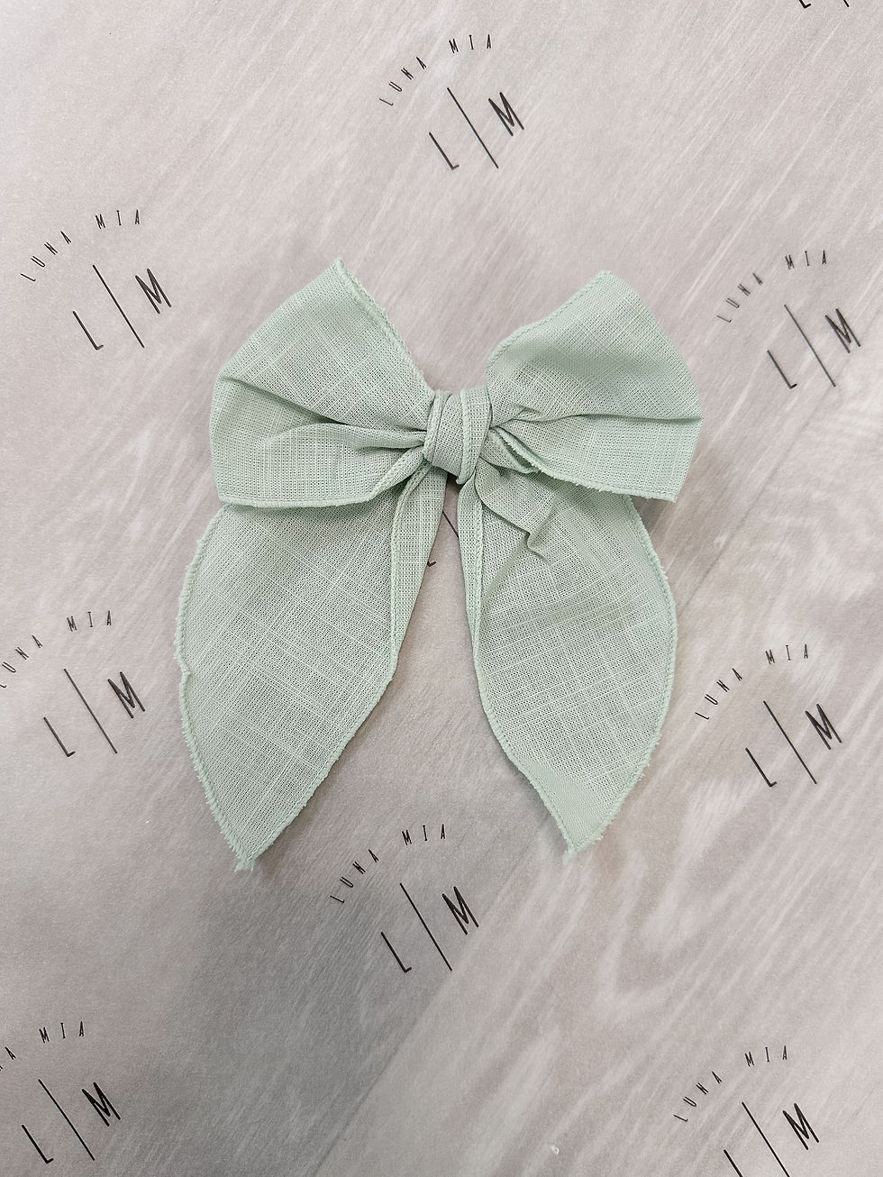 Thumbnail: Linen Jumbo Bow